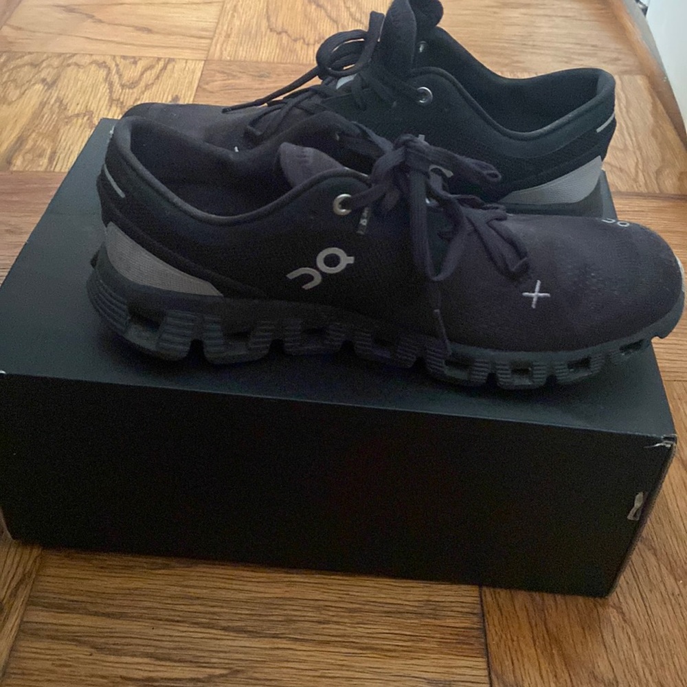 Cloud 5 All Black